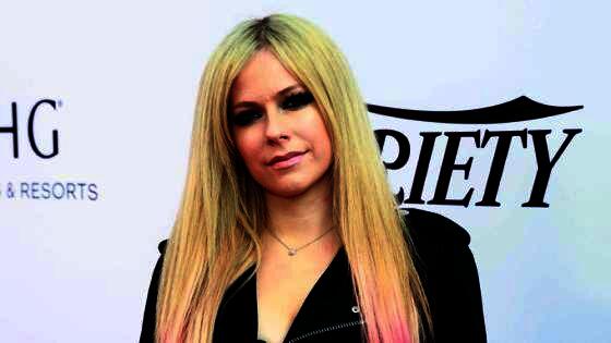 Avril Lavigne (Singles) album Cover
